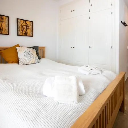 Apartment 2 Bedroom In Manilva